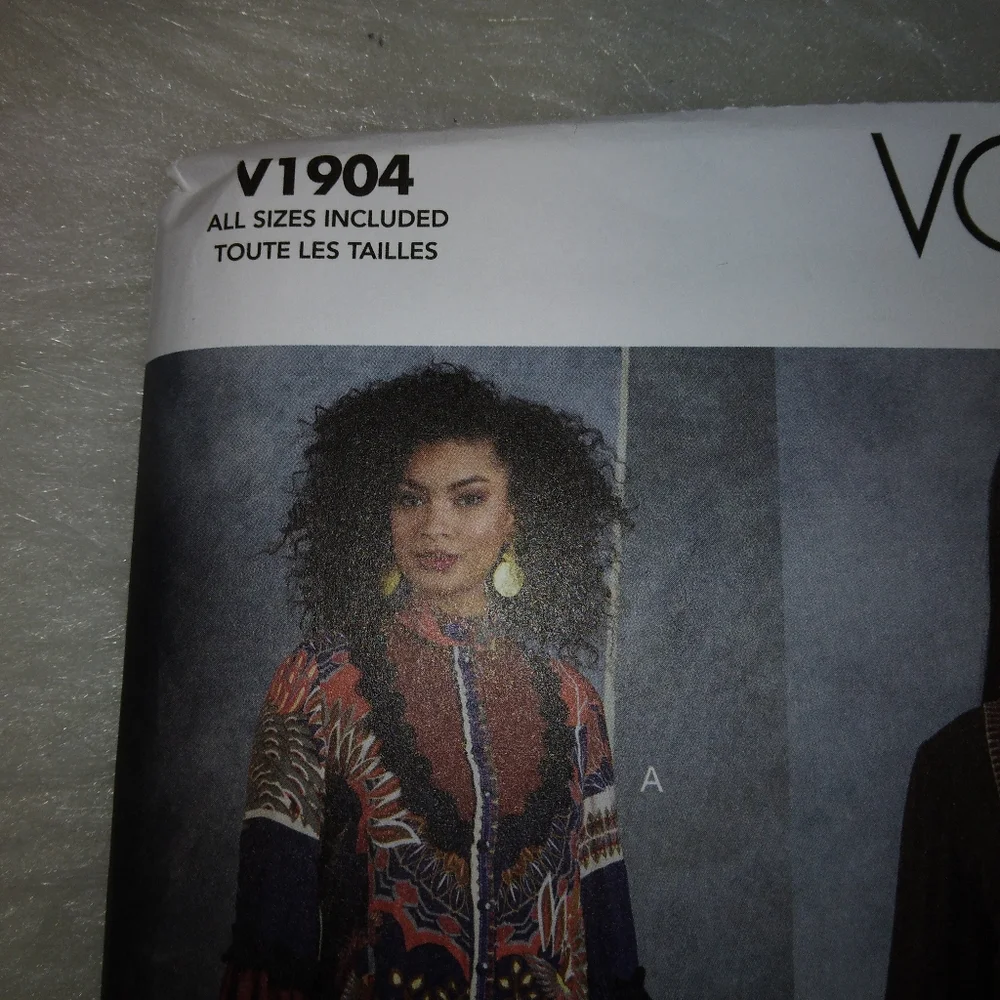 VOGUE V1904 Bust Sz 32-55 in. Misses Dress Or Tunic Designed By Sandra B…